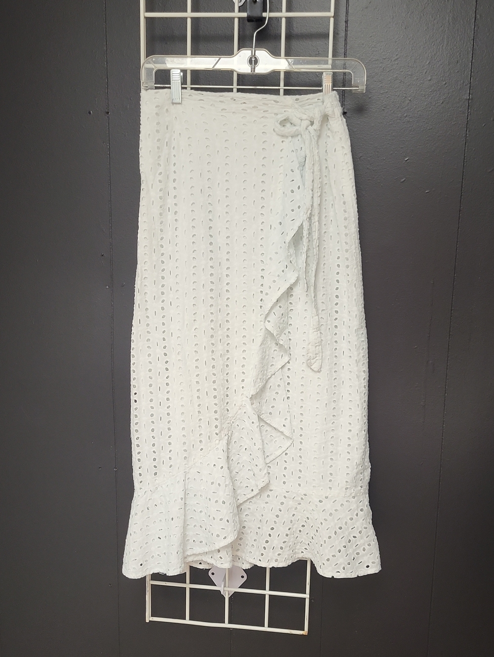 Passport White Eyelet Elastic Waist Midi Skirt with Ruffle Trim, Small